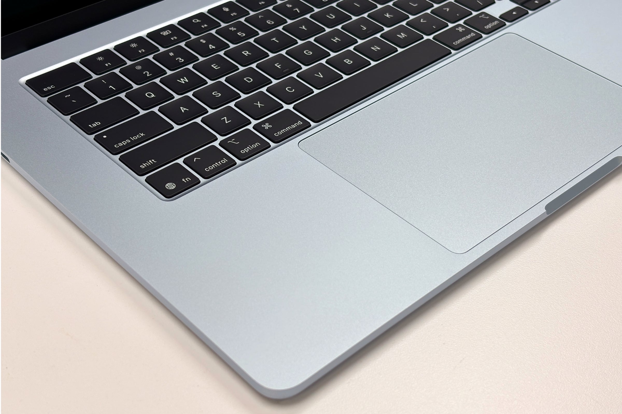 Nye M5 MacBook Air: Innovativt Design Ændrer Fremtidens Brugeroplevelse